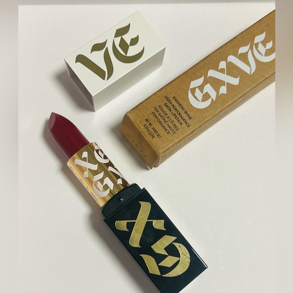 🤍GXVE - ANAHEIM SHINE SATIN LIPSTICK💄